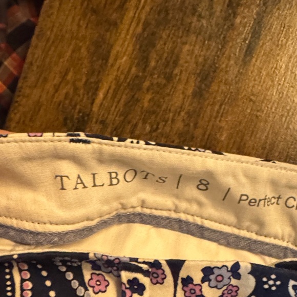 Talbots Cropped Pants in Purple and White Floral - Picture 5 of 5